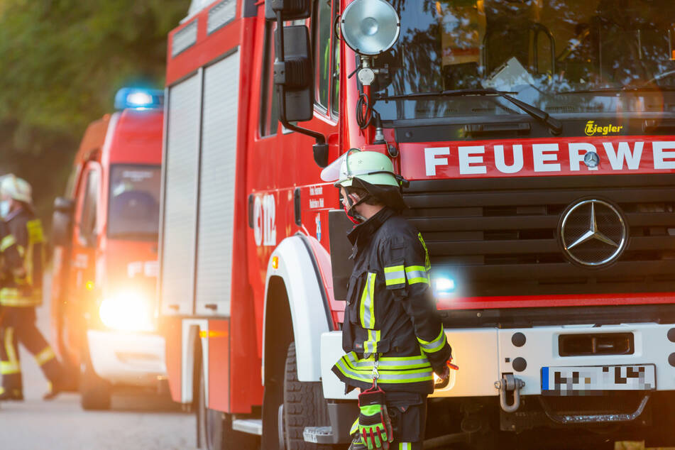 In Plauen geriet eine Simson in Brand. Die Feuerwehr musste anrücken. (Symbolbild)