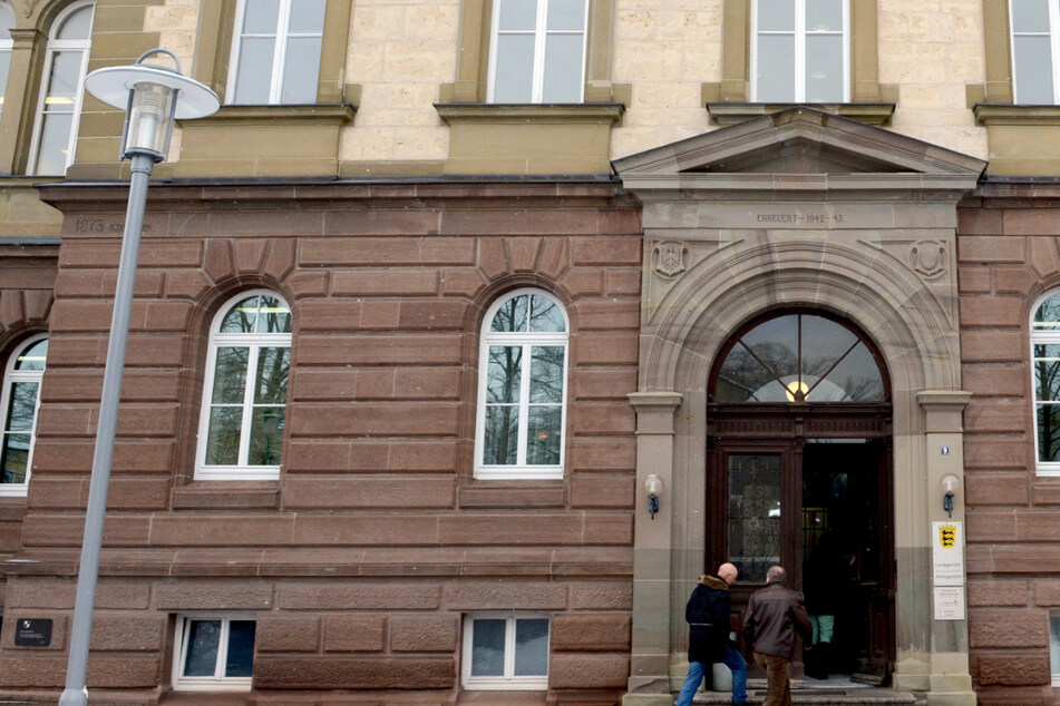Der Angeklagte wurde vom Landgericht Hechingen zu vier Jahren Freiheitsstrafe verurteilt.