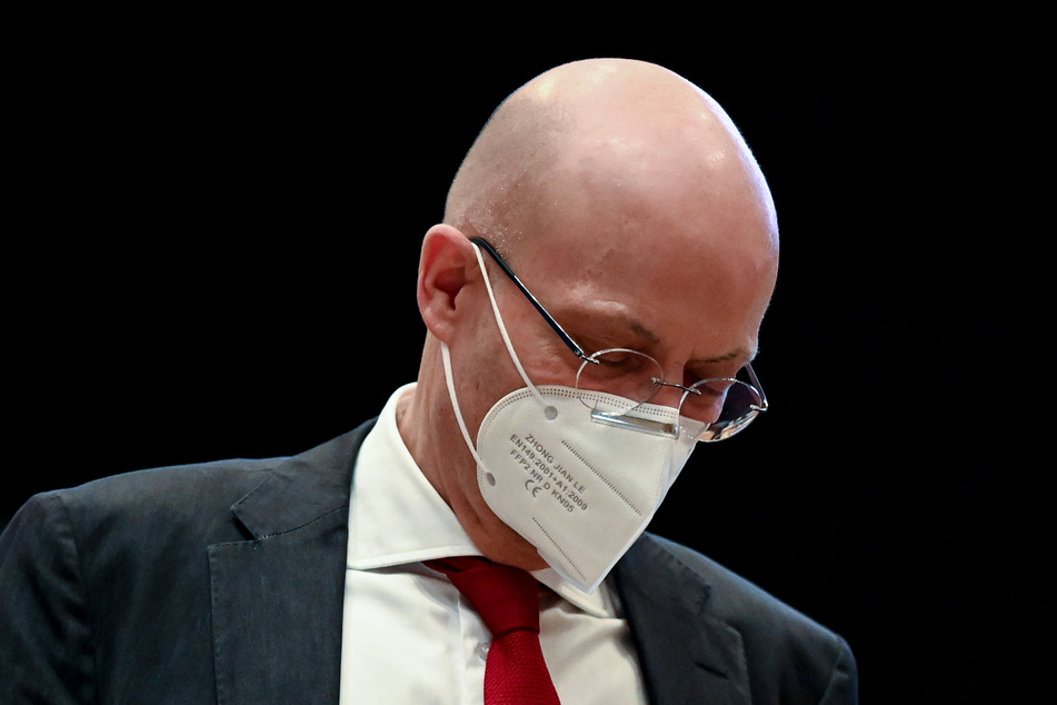 Ist sich keiner Schuld bewusst: Halles Oberbürgermeister Bernd Wiegand (64, parteilos).