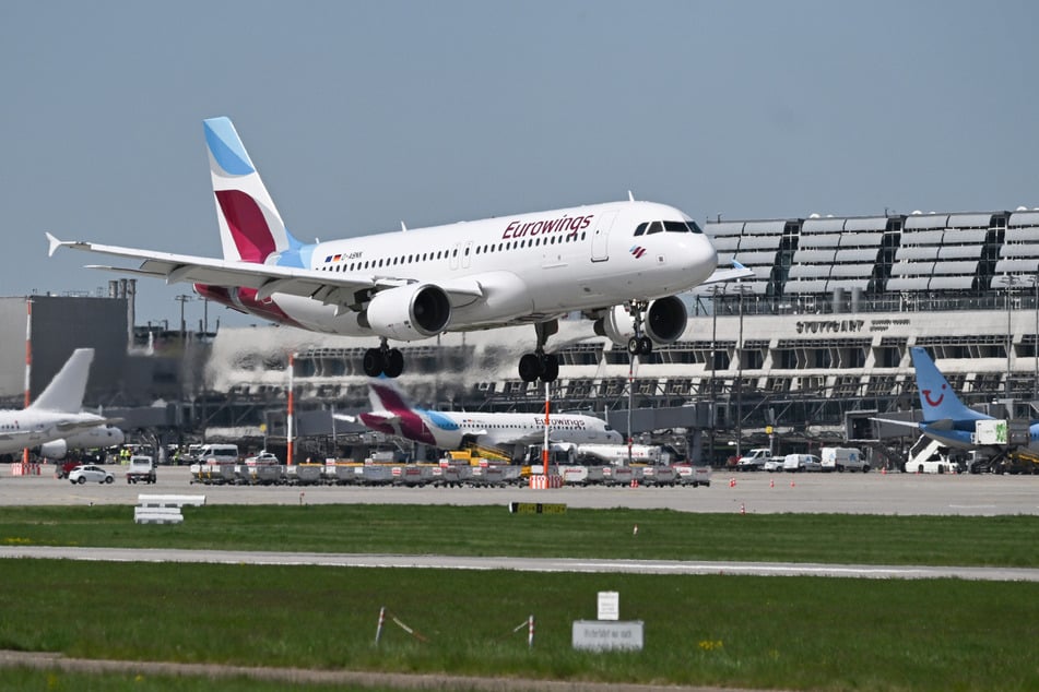 Urlauber müssen sich möglicherweise auf Probleme einstellen: Eurowings-Piloten prüfen derzeit Streikmaßnahmen. (Archivfoto)