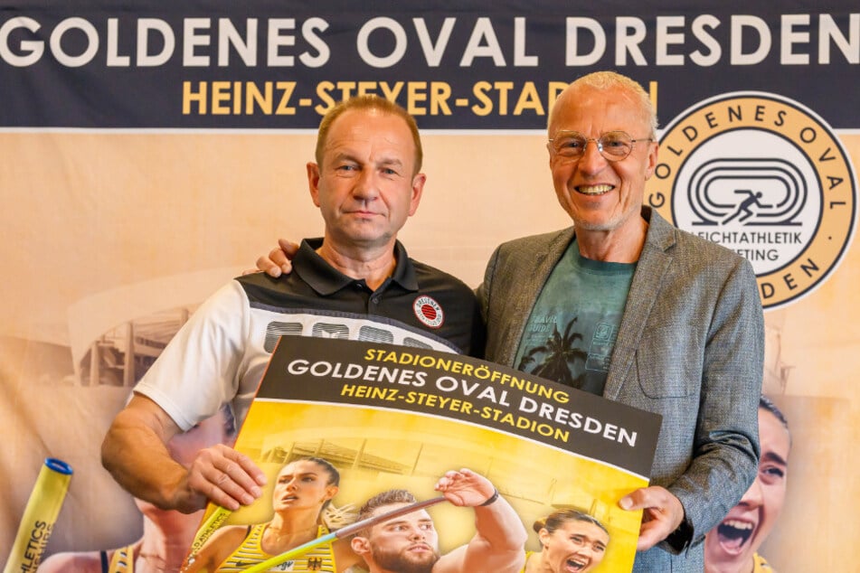 Michael Gröscho (l.) und Günter Frietsch präsentierten am Dienstag das Plakat, mit dem sie die Werbetrommel rühren.