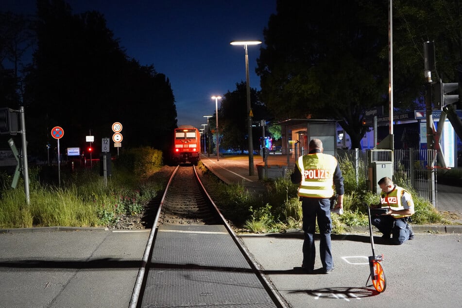 Die Ermittlungen zu dem tödlichen Unglück am Bahnübergang in Sipplingen dauern an.