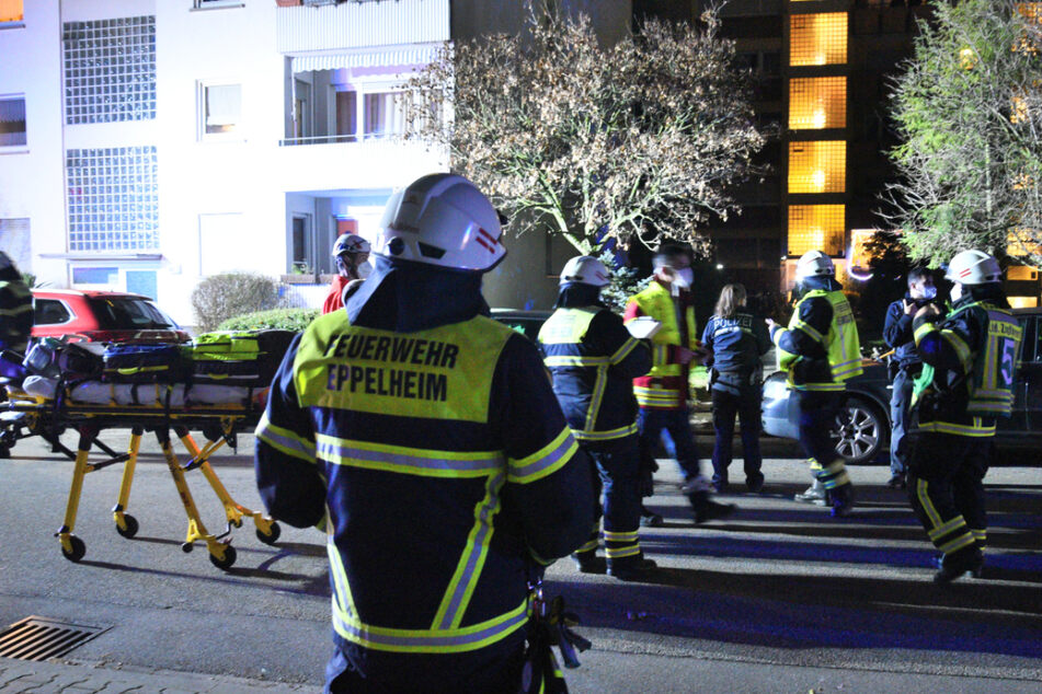 Polizei und Feuerwehr am Freitag in Eppelheim.