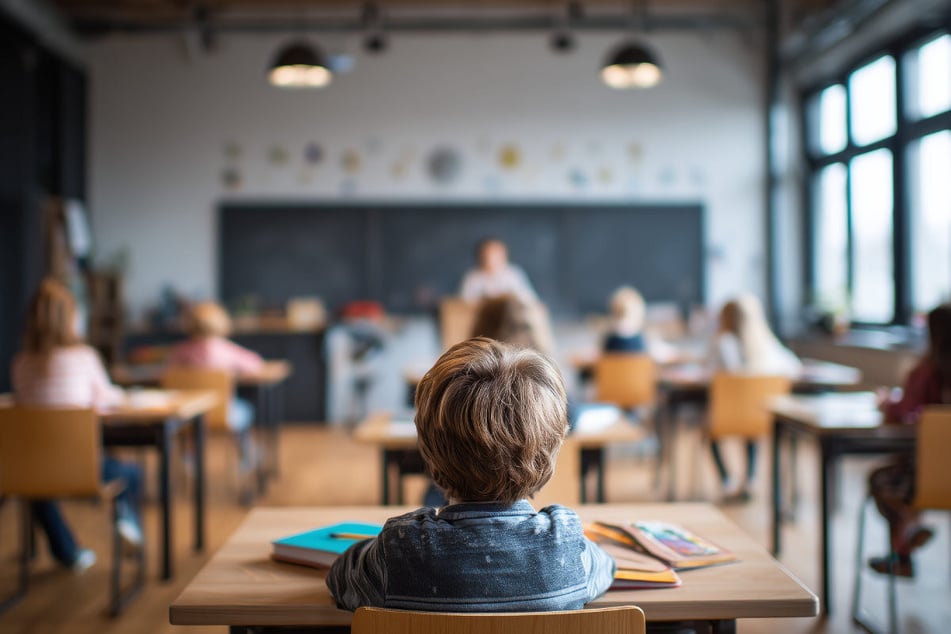 Können Eltern von schulpflichtigen Kindern bald ihre Brückentage auch für Kurztrips nutzen? Eine Petition könnte so manchen Freitag schulfrei machen. (Symbolfoto)