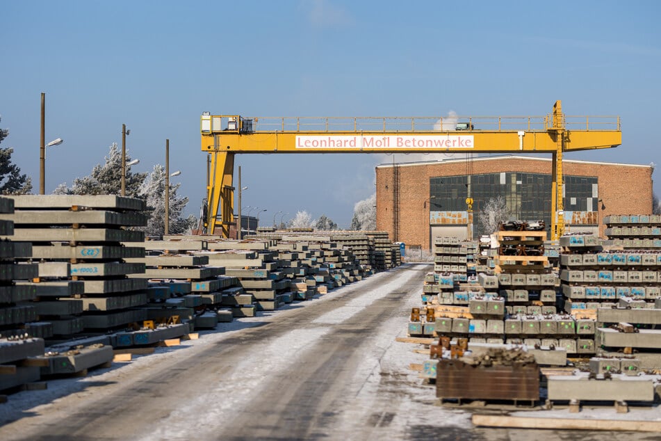 Betonschwellen für Bahnschienen: Das ist der Beitrag, den die Moll Betonwerke zur Mobilitätswende leisten.