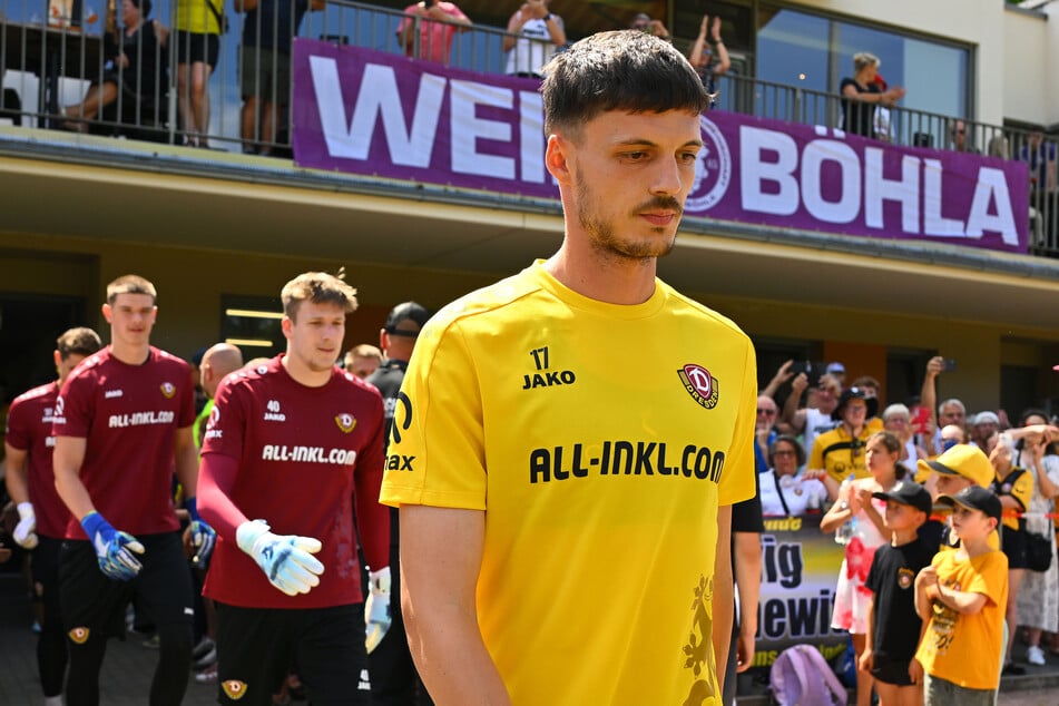 Seine erste Einheit mit Dynamo: Ahmet Muhamedbegovic beim Trainingsauftakt in Weinböhla.