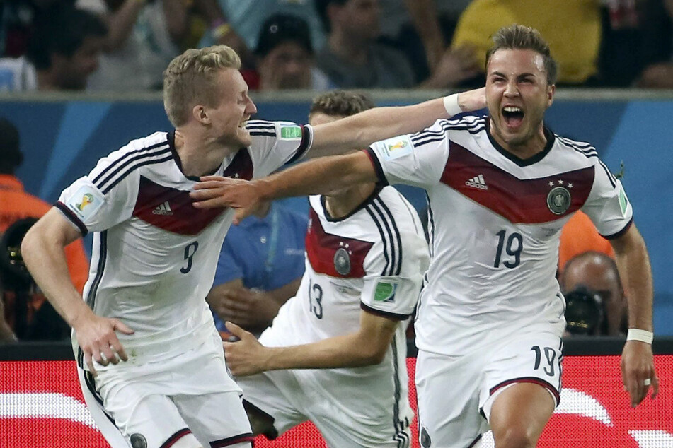 Am 13. Juli 2014 bereitete André Schürrle (32, l.) den entscheidenden Treffer im WM-Finale gegen Argentinien von Mario Götze (31) vor.