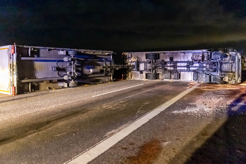 Unfall A5: Lkw von Sturmböe erfasst: A5 in Richtung Frankfurt voll gesperrt