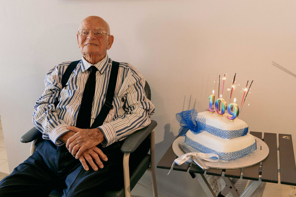 Mit 110 Jahren ist Frank Mawer nach einer Corona-Infektion gestorben.