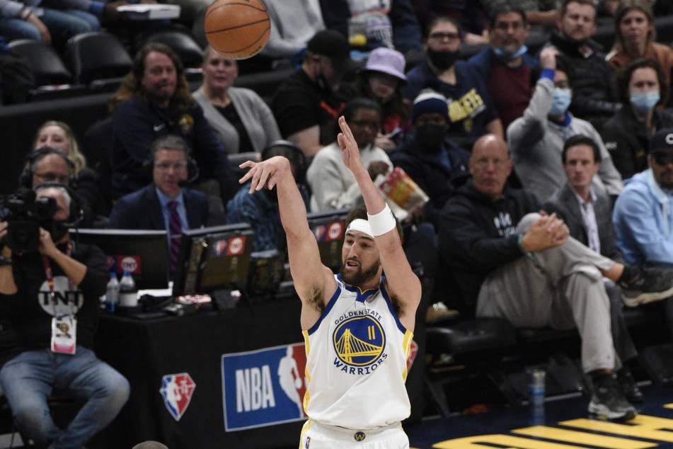 Warriors guard Klay Thompson scored a season-high 38 points against the Bucks on Saturday night.