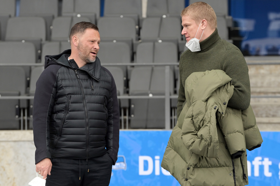 Paul Keuter (46, r.), Mitglied der Geschäftsleitung von Hertha BSC, befürwortet gesellschaftliche Aktionen im Fußball