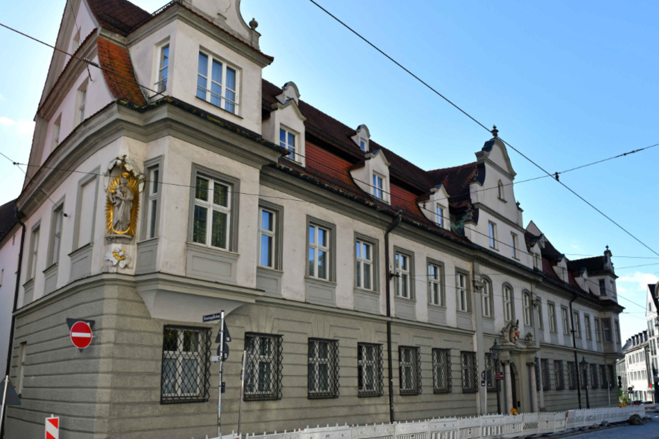 Das Haus des Augsburger Bischofs soll im Hinblick auf den Klimawandel vorbildlich ökologisch saniert werden.