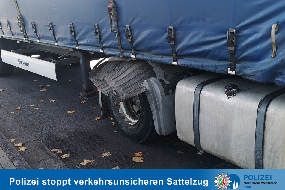 Eine Radabdeckung war beschädigt.