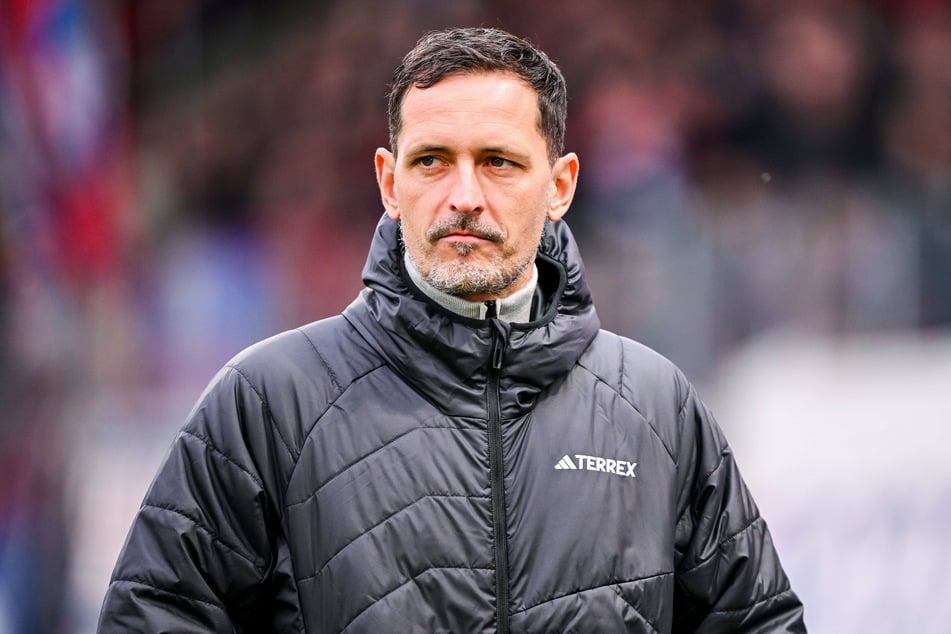 Dino Toppmöller (45) und seine Mannschaft sind am Mittwochabend in der Champions League gegen Atalanta Bergamo gefordert.