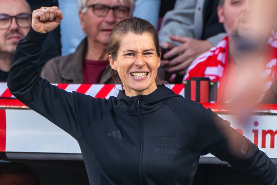 Marie-Louise Eta (34) hat bei Union Berlin einen Abschied nach Maß gefeiert.