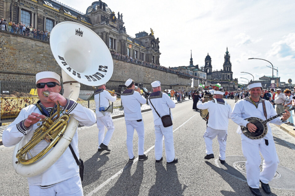 Die Parade gehört alljährlich zu den Höhepunkten des Dixieland Festivals.