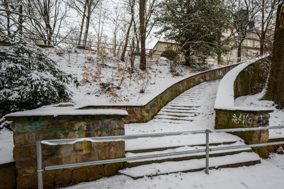 Chemnitz: Seit Sommer 2023 gesperrt und nix passiert: Was wird aus dieser Treppe in Chemnitz?