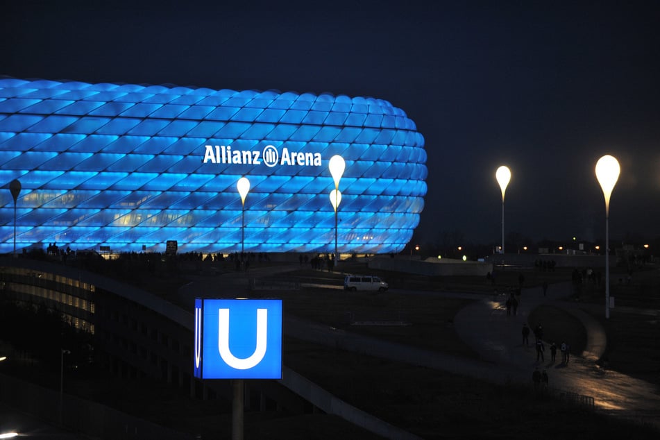 Um zur Allianz Arena zu kommen, können Fans Sonder-U-Bahnen bis Fröttmaning nutzen.