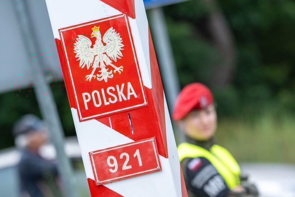Die Verlängerung der Grenzkontrollen sei schon am Freitag beschlossen worden-
