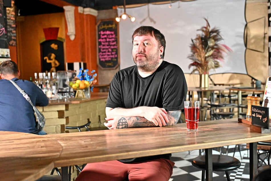 Geschäftsführer Christian Sereda (37) schließt das Café Europa.