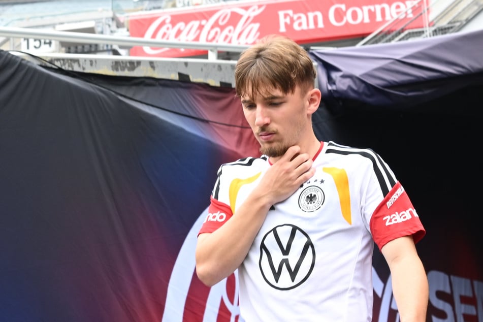 Lennart Karl (18) hatte sich auf seine erste WM gefreut, verpasst das Turnier in den Staaten, Kanada und Mexiko aber verletzungsbedingt.