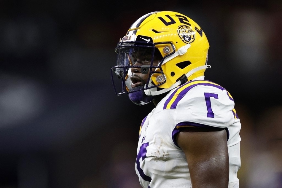 On Monday, LSU star wide receiver Kayshon Boutte deleted all LSU content from his social media following his team's rough loss against Florida State on Sunday.