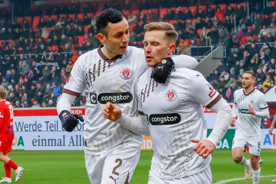 Manolis Saliakas (28, l.) und Johannes Eggestein (26) könnten beim FC St. Pauli zurück in die Startelf kehren.