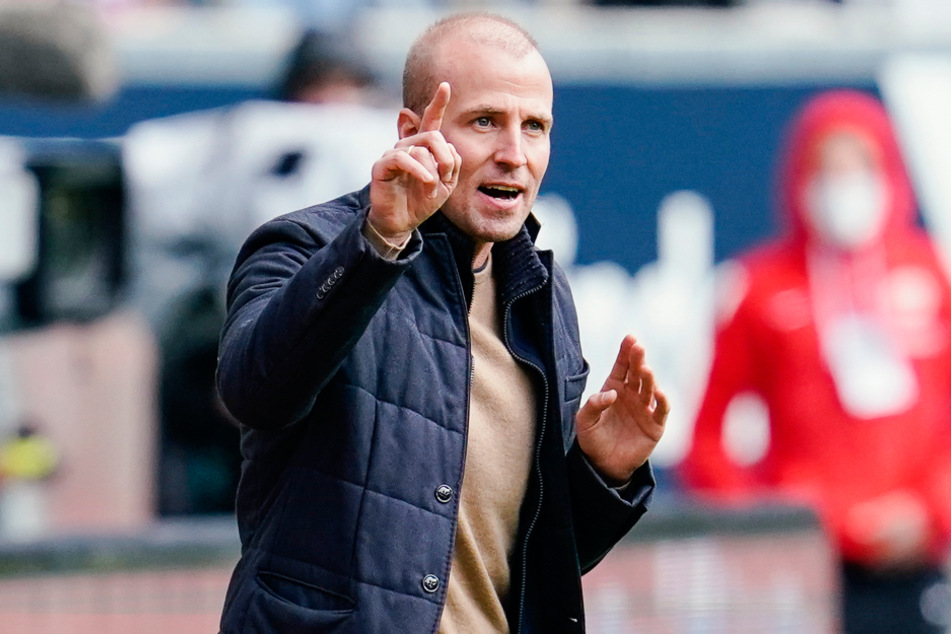 Hoffenheim-Trainer Sebastian Hoeneß (38) will natürlich den BVB bezwingen - möglichst vor den Augen von ein paar tausend Live-Zuschauern.