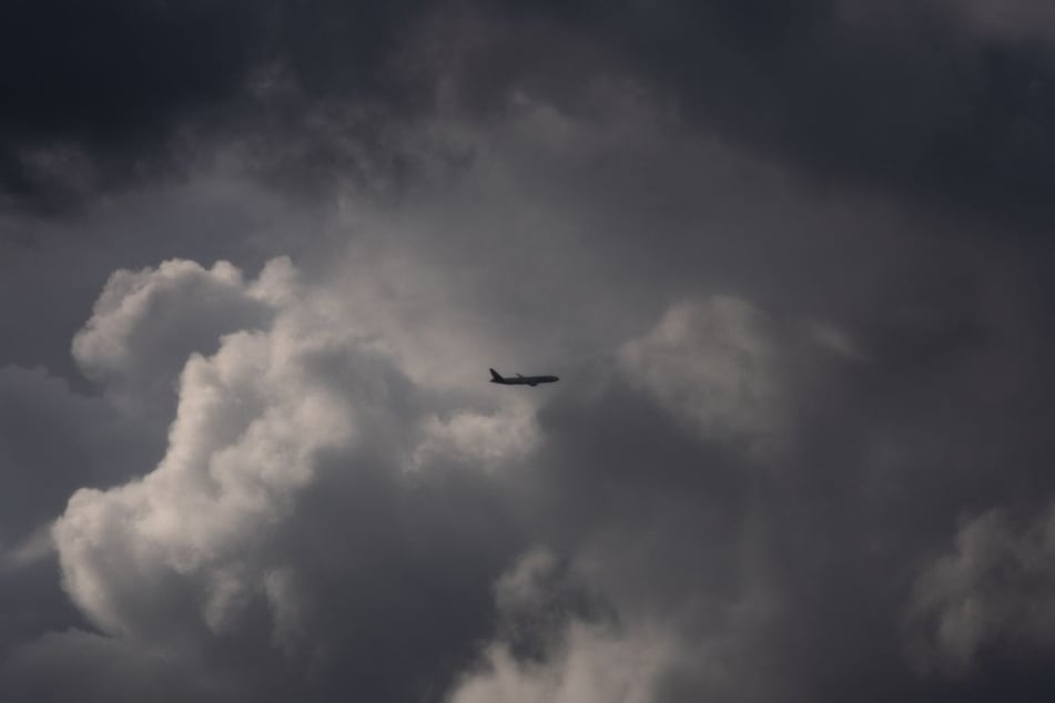 Das Wetter in Nordrhein-Westfalen wird von Wolken und einzelnen Schauern bestimmt. (Symbolfoto)
