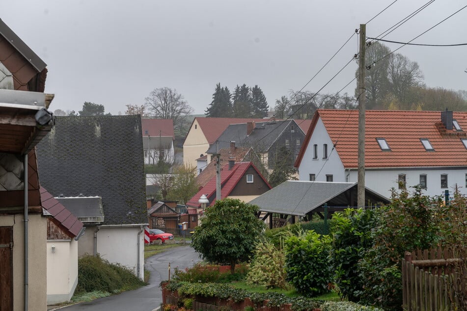 Ein kleiner Junge und ein Ehepaar sind innerhalb kurzer Zeit bei schrecklichen Unfällen verstorben.