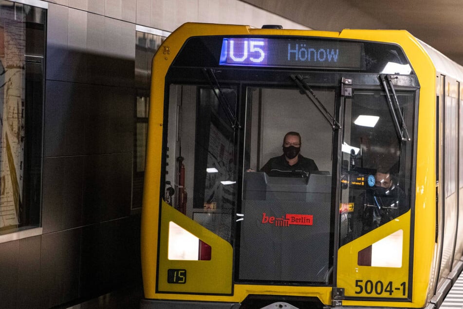 Lieferverzug: BVG holt Bauarbeiten auf U5 nach