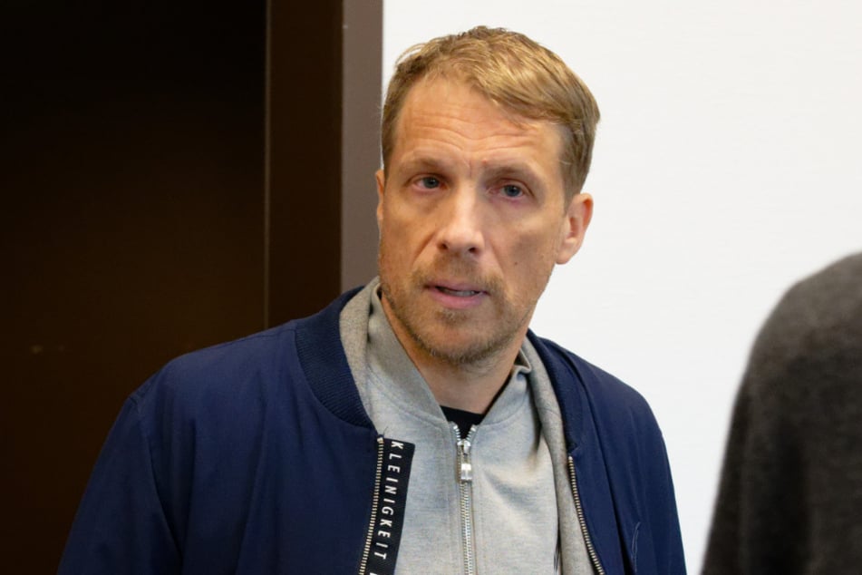 Der Comedian scheint offensichtlich extrem beleidigt, dass die 33-Jährige ihm nicht persönlich von den Baby-News erzählt haben soll.