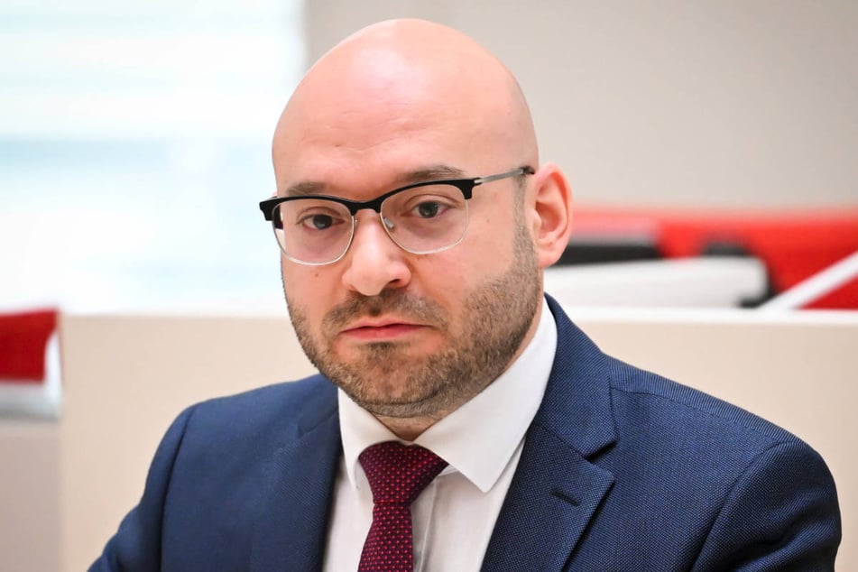 Brandenburgs Innenminister Rene Wilke (41, SPD) sieht in Lena Kotrés Auftritt einen weiteren schlagkräftigen Beweis für die rechtsextremen Tendenzen in der AfD.