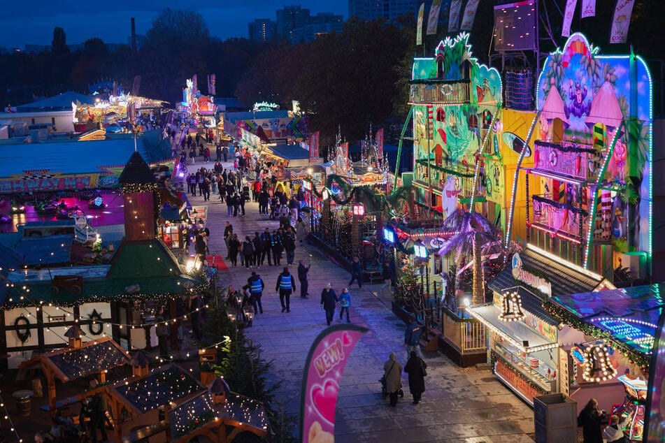 Weihnachtsmärkte öffnen in Berlin: Von der "Dicken Linda" bis All You Can Eat ist alles dabei