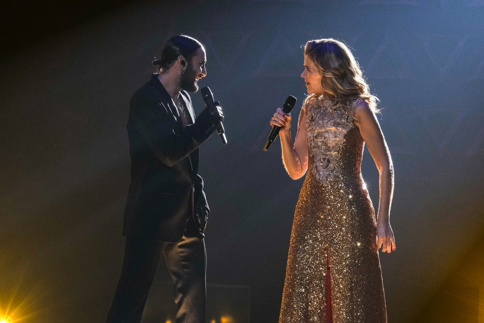 ESC-Gewinner Tom Neuwirth (33, l.) und Anke Engelke (56) ließen das Gefühl des Eurovision Song Contests neu aufleben.