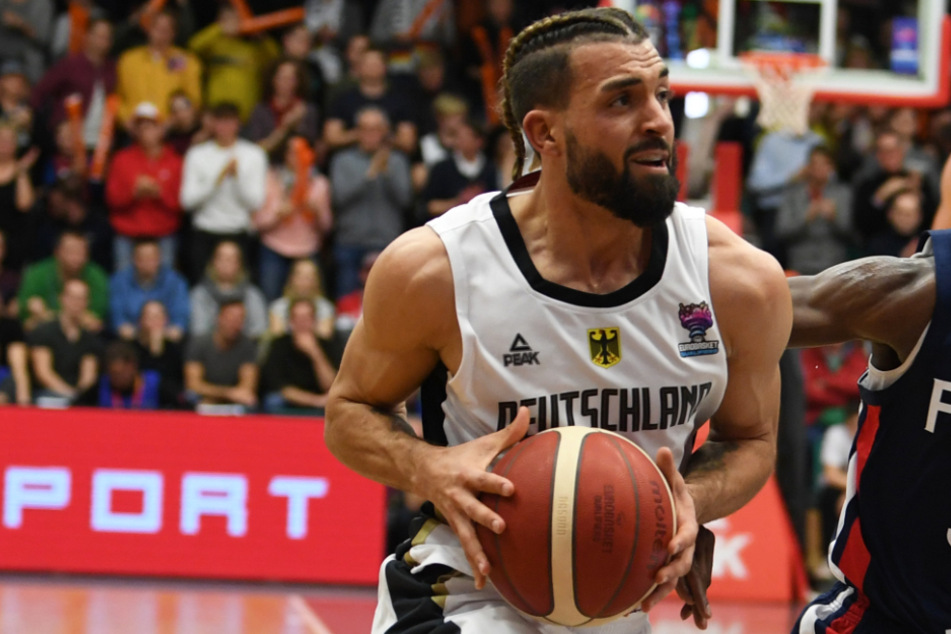 Joshiko Saibou (30) will gegen die Kündigung von den Telekom Baskets Bonn vorgehen. Die beiden Streitparteien treffen sich am Mittwoch zu einem Gütetermin.