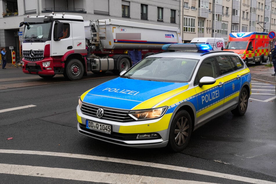 Die Arthur-Hoffmann-Straße wurde nach einem Unfall gesperrt.