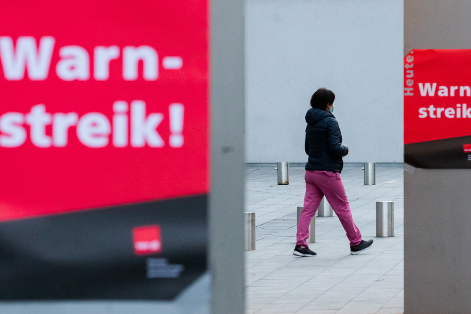 Berlin: Warnstreiks heute: Berliner Kliniken, Stadtreinigung und Unis betroffen