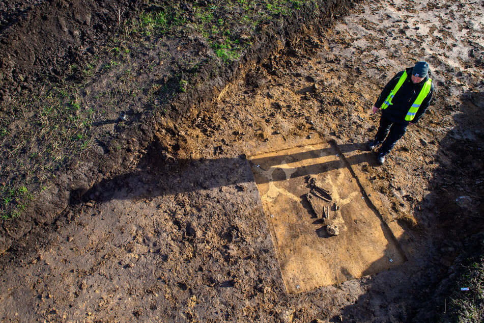Bei Grabungen auf dem zukünftigen Intel-Gelände wurden alte Gräber entdeckt.