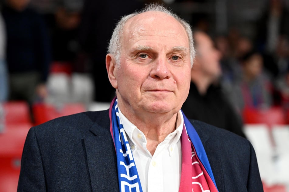 Uli Hoeneß (72, Foto) hat einmal mehr gegen den ehemaligen Trainer des FC Bayern, Thomas Tuchel (51), nachgetreten.