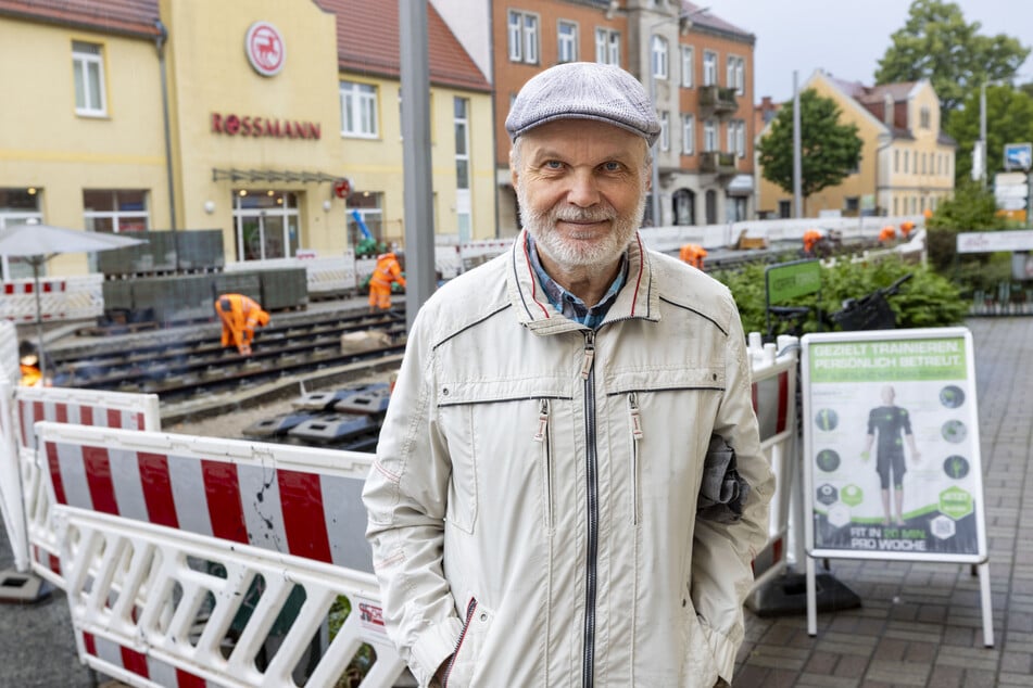 Rentner Armin Fabich (67) bleibt gelassen.