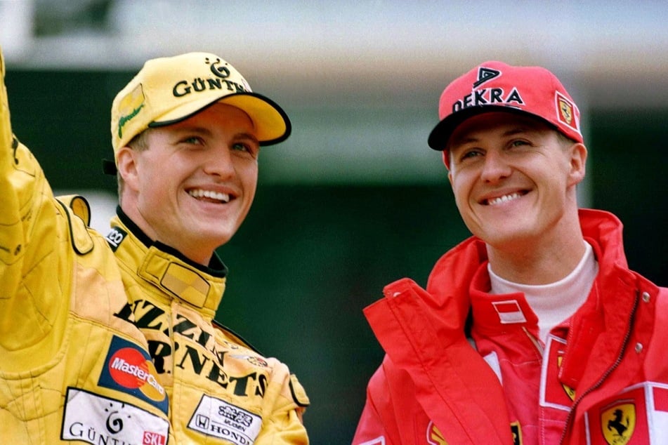 Die Formel-1-Brüder Ralf Schumacher (50, l.) und Michael Schumacher (56). (Archivbild)