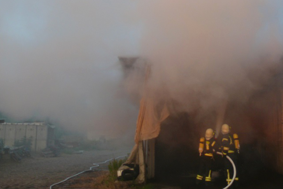 Feuerwehreinsatz im Harz: Braunkohlebunker gerät in Brand