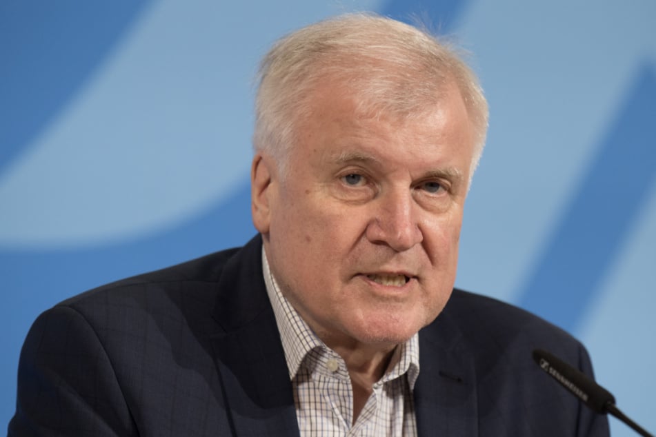 Innenminister Horst Seehofer (70, CSU).