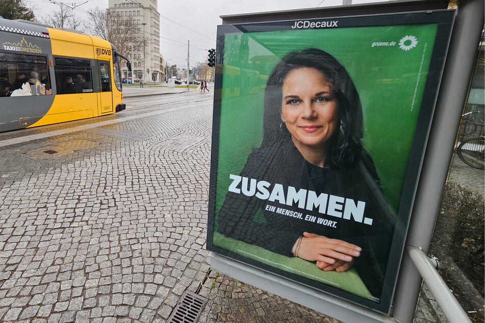 Ja ist denn heut' schon Wahlkampf? Diese Plakatfläche am Albertplatz wurde von der Grünen-Bundesfraktion gekauft und hat angeblich nichts mit dem Wahlkampfbeginn am Samstag zu tun.