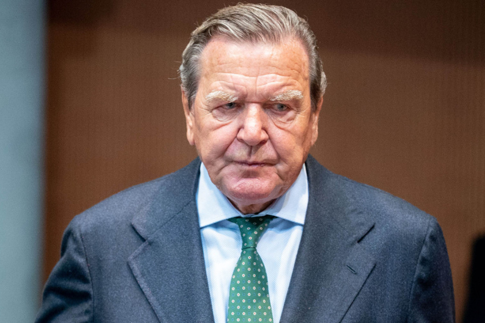 Der frühere Bundeskanzler Gerhard Schröder (76, SPD).