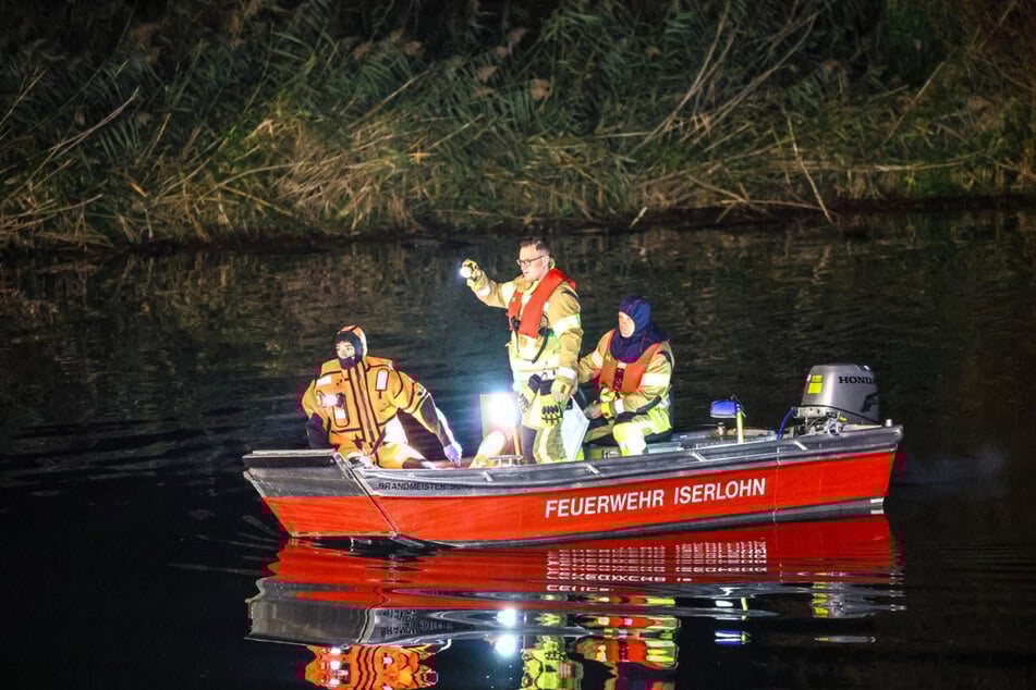 Die Einsatzkräfte konnten trotz großangelegter Suchaktion nur noch die Leiche des Mannes bergen.