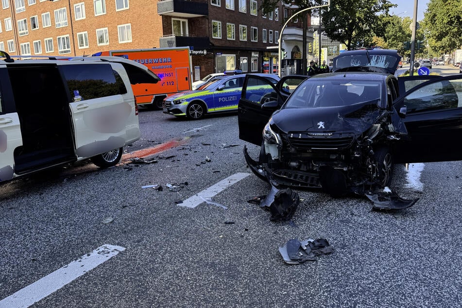 Bei dem Unfall verletzten sich auch drei Kinder.