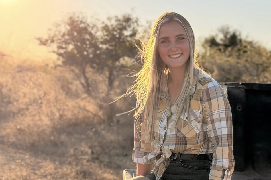 Landwirtin Maike (21) lebt ebenfalls in Namibia. Gemeinsam mit ihrer Familie betreibt sie dort eine riesige Tierfarm.
