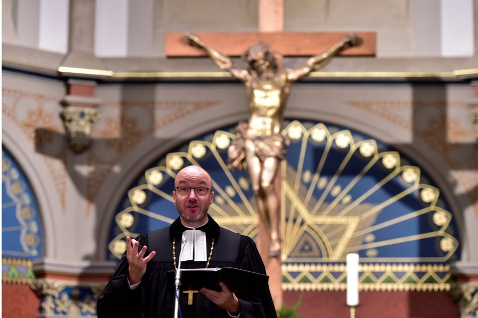 Landesbischof Tobias Bilz (61) findet, dass die Hoffnung als christliche Tugend unterschätzt wird. (Archivbild)